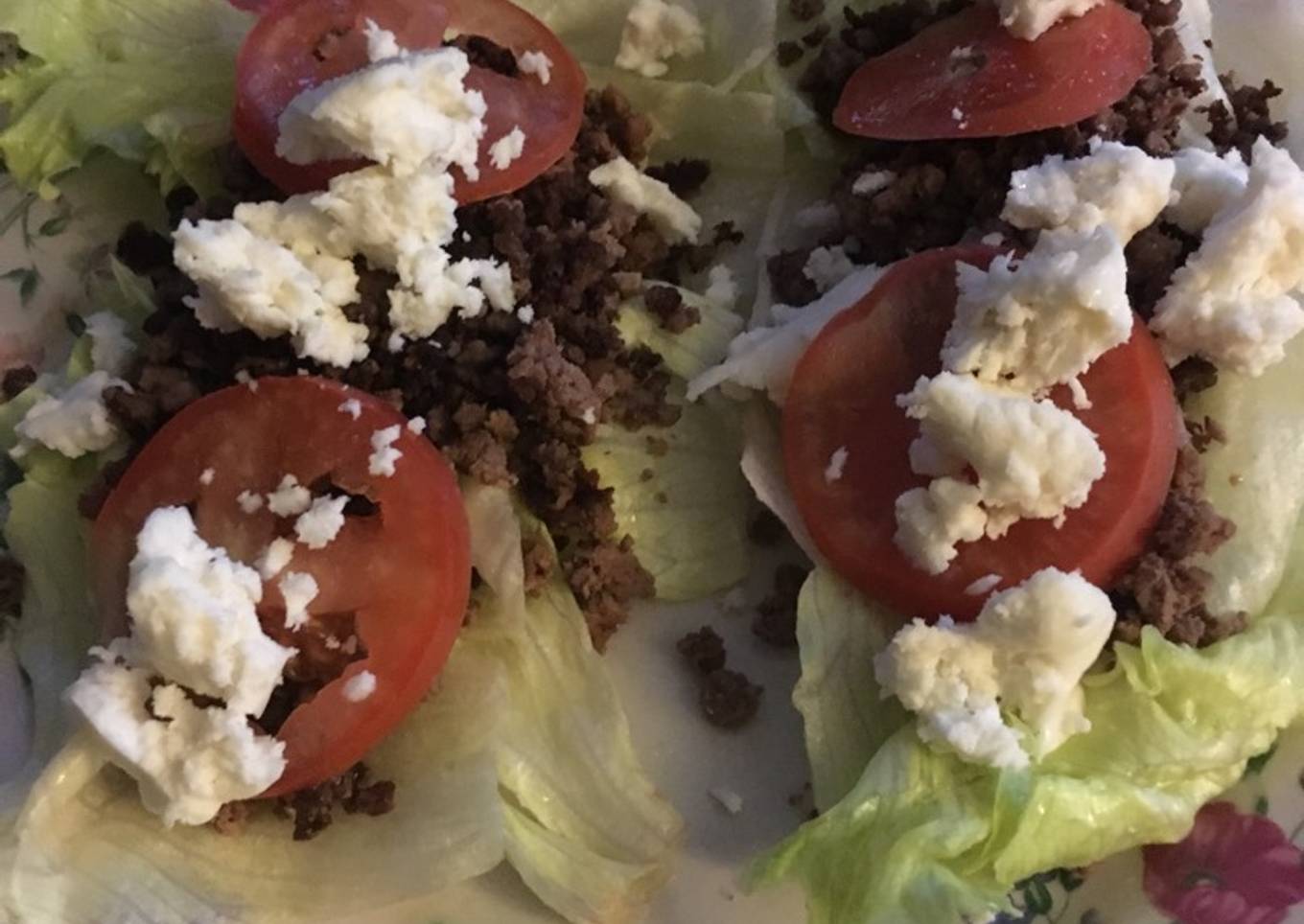 Tacos de lechuga con carne molida