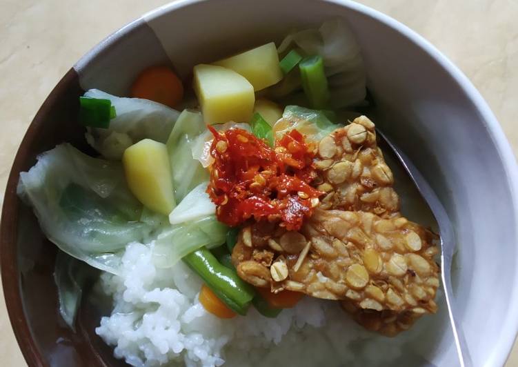 Resep Sop simple bumbu iris Foody Bloggers