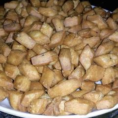 A picture of Maida Namkeen cubes.