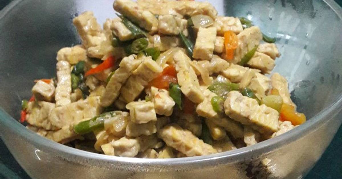 Resep Oseng-oseng tempe cabe hijau pedas mantabbb oleh Nyonya kisworo
