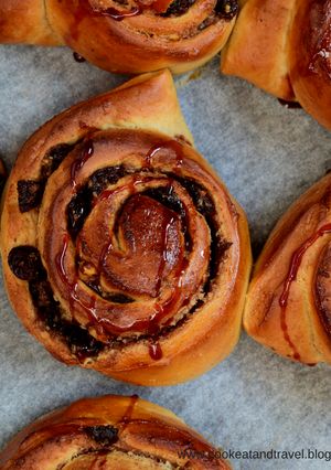 A picture of Vegan Cinnamon Rolls.