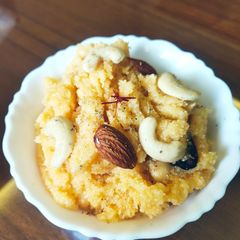A picture of Sooji Halwa.
