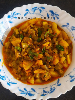A picture of Cluster beans Curry (Guvarfali ki sabji).