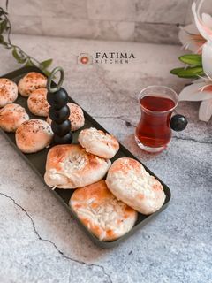 صورة لوصفة معجنات بالجبنة والسمسم