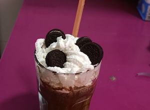 Una foto de Batido Helado de Vainilla y Oreo