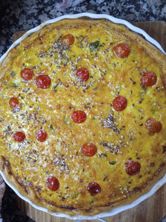 Una foto de Tarta de zapallitos, zucchini y calabaza!
