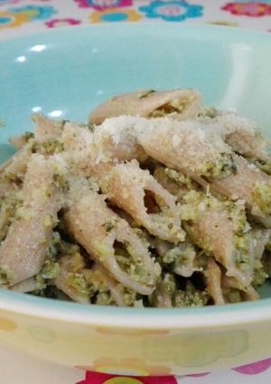 Foto principal de Pasta integral de Espelta con brócoli salsa pesto