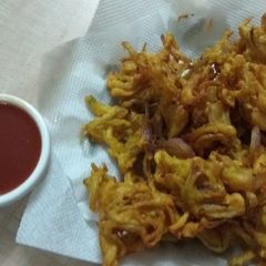 Onion Pakodas A picture of Onion Pakodas.