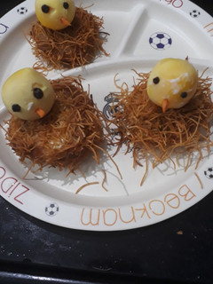 A picture of Chicken nest.