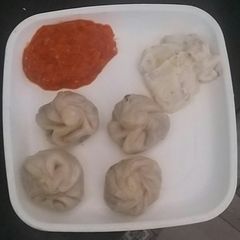 A picture of Veg Momos.