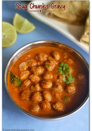 A picture of Soyabean in gravy.