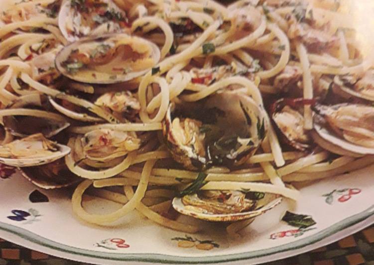 Spaghetti con le vongole veraci