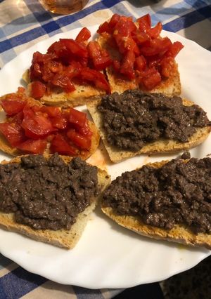A picture of Tuscan Black Crostini “alla Senese”.