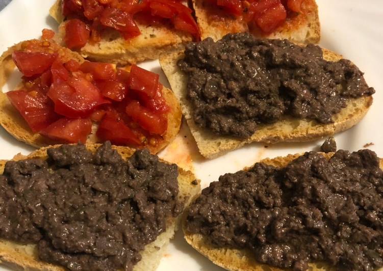 Crostini neri toscani “ alla senese”