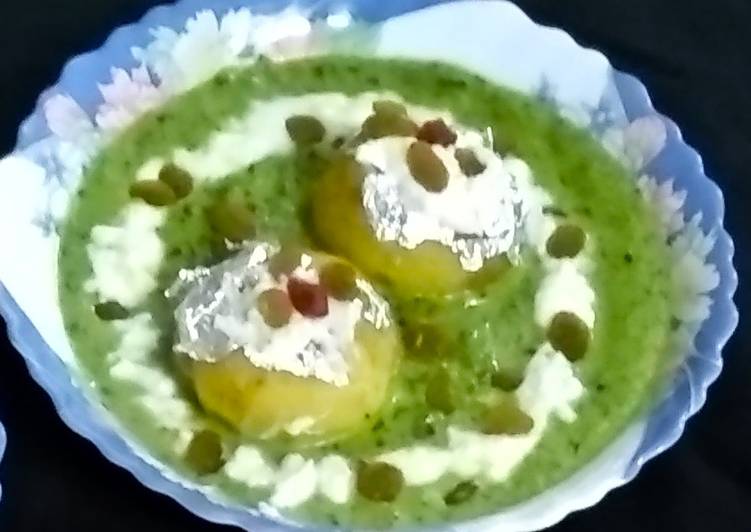 Shahi Malai Kofta in pistachio gravy