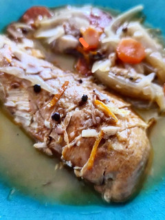 Una foto de Pechuga en escabeche de naranja
