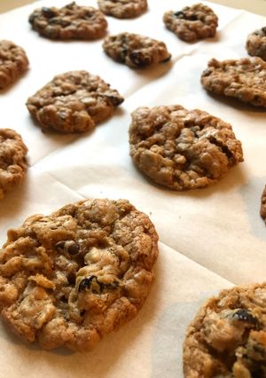 A picture of Oatmeal cookies.