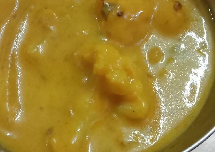 Kadhi pakoda