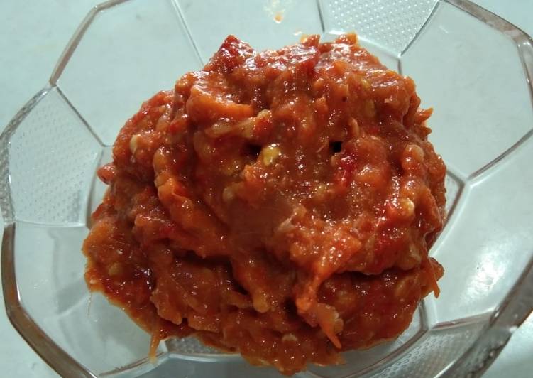 Bagaimana Menyiapkan Sambal Tomat Anti Gagal