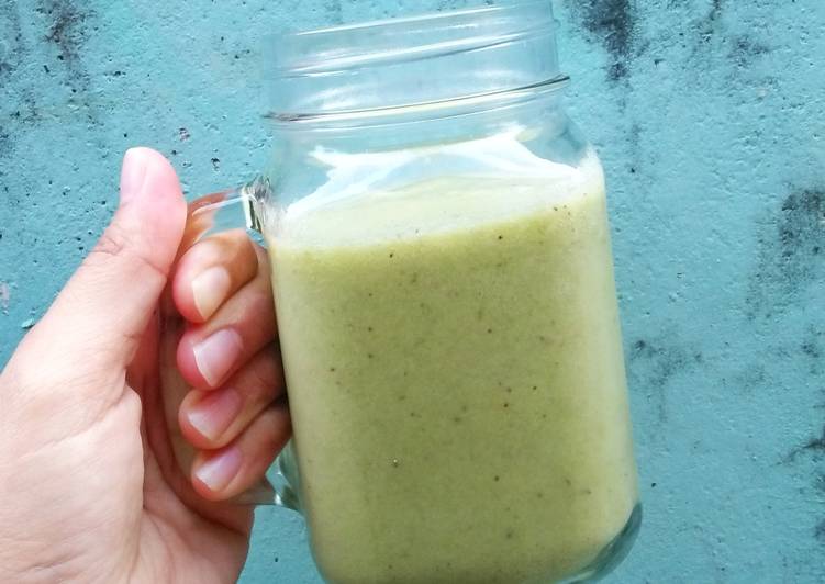 Langkah Mudah untuk Membuat Green Juice (Nanas, Pokchoy, Pisang), Lezat