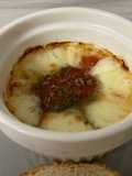 Provoleta con mermelada de tomate