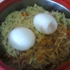 A picture of Veggi Noodles and Egg.