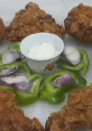 A picture of Saudi Broasted Chicken.