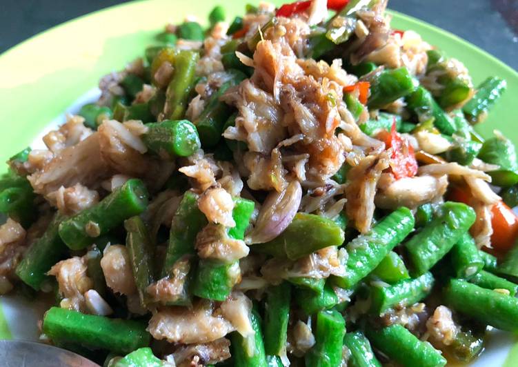 ปูผัดพริกขี้หนูสด