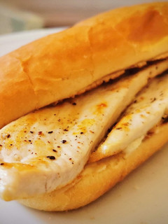 Una foto de Bocata de Pechuga de Pollo estilo Casa Vallès