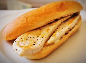 Foto principal de Bocata de Pechuga de Pollo estilo Casa Vallès