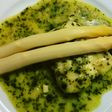 Merluza en salsa verde con espárragos