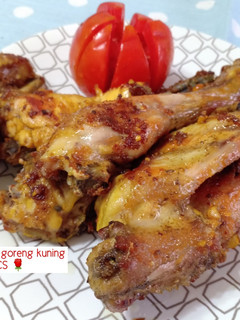 Foto resep Ayam goreng kuning