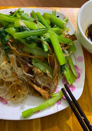 Hình của món Bún gạo xào chay.
