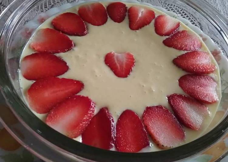 Recipe of Favorite Strawberry vanilla custard 😊😊😊