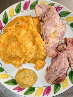 Svéd 🇸🇪 Klasszikus pácolt csülök karórépa pürével recept fotója