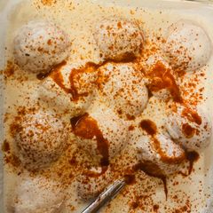 Dahi vada A picture of Dahi vada.