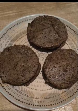 Una foto de Alfajor de Chocolate con 4 Ingredientes 🍫 Súper Fácil y Rápido 💫