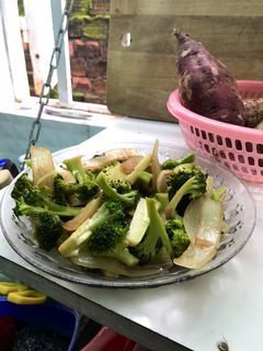 Hình của món Súp lơ xào.