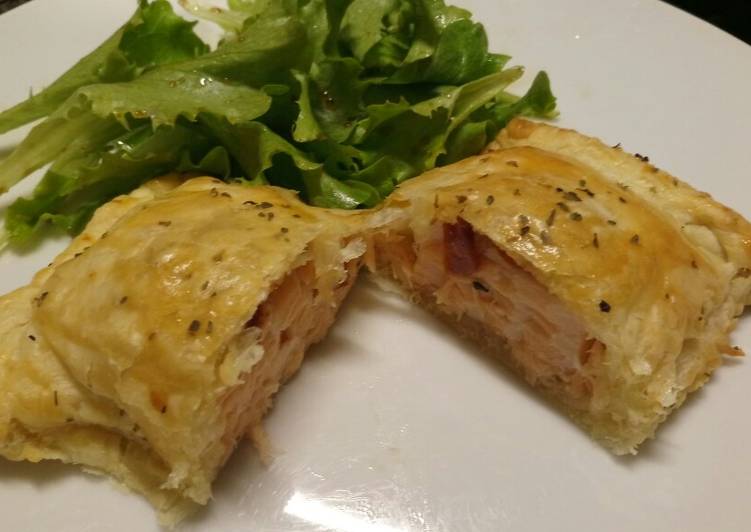 Easiest Way to Prepare Any-night-of-the-week Smoked salmon and sun-dried tomato Wellington