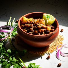 A picture of Aloo-Chana dry sabzi.