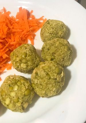 Una foto de 🐝Albóndigas VEGANAS DE ARVEJAS🐝