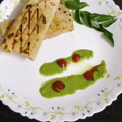 A picture of Spicy Aloo (Potato) Wrap.