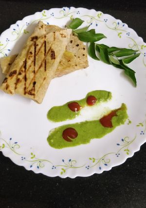 A picture of Spicy Aloo (Potato) Wrap.