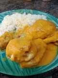 Pollo en salsa de zanahoria y cerveza