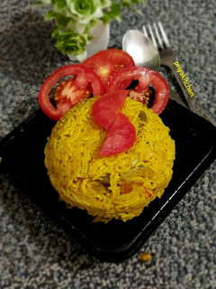 टोमेटो राइस(tomato rice recipe in hindi) रेसिपी मुख्य फोटो