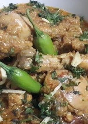 A picture of Chicken Dumpukht in Pressure cooker.