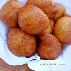 Banana puffs A picture of Banana puffs.
