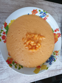 Una foto de Salmorejo de melocotón