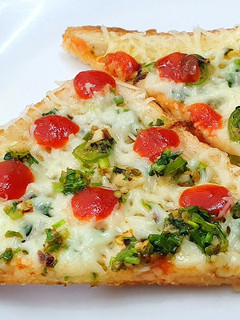 ગાર્લિક બ્રેડ(Garlic bread recipe in Gujarati) રેસીપી મુખ્ય ફોટો