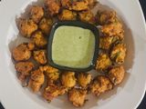 Crispy moong dal pakore